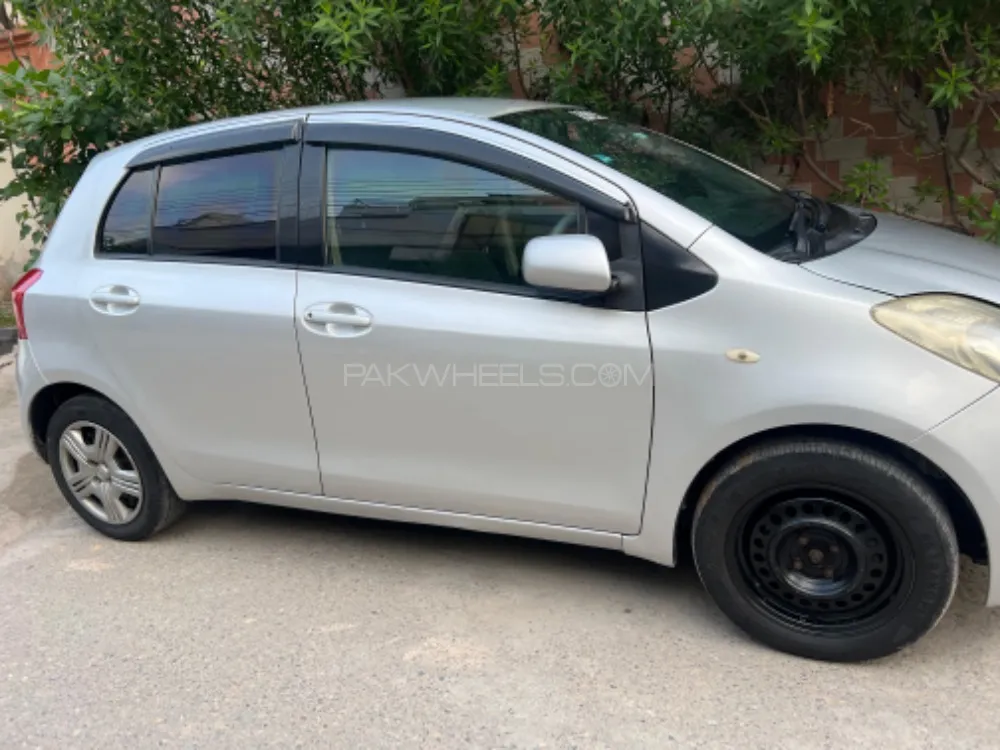 Toyota Vitz 2006 for Sale in Faisalabad Image-1