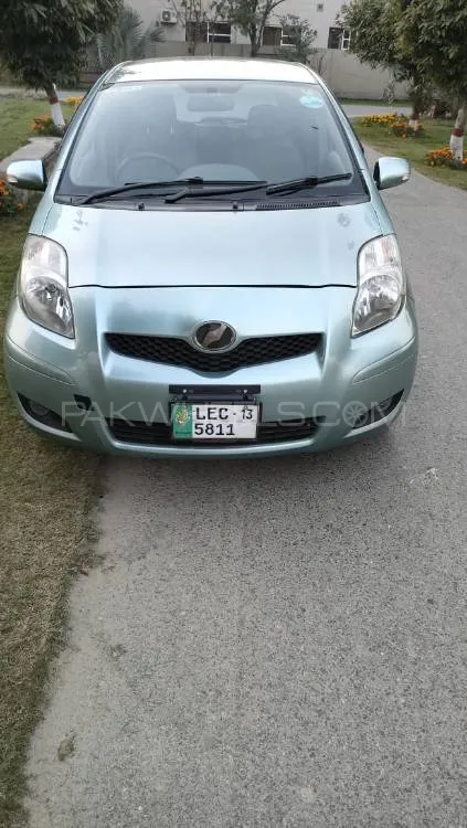 Toyota Vitz 2007 for Sale in Lahore Image-1