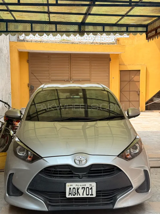 Toyota Yaris Hatchback 2020 for Sale in Mardan Image-1