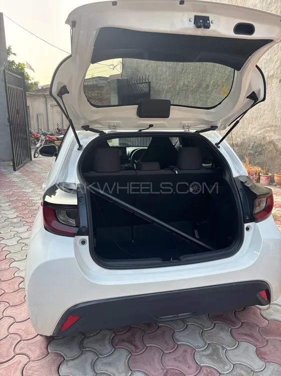 Toyota Yaris Hatchback 2021 for Sale in Gujranwala Image-1
