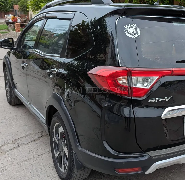 Honda BR-V 2018 for Sale in Lahore Image-1