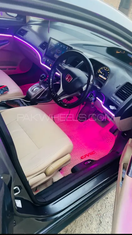 Honda Civic 2010 for Sale in Nowshera Image-1
