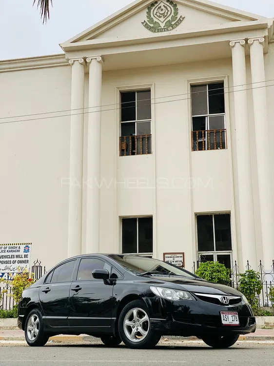 Honda Civic 2010 for Sale in Karachi Image-1