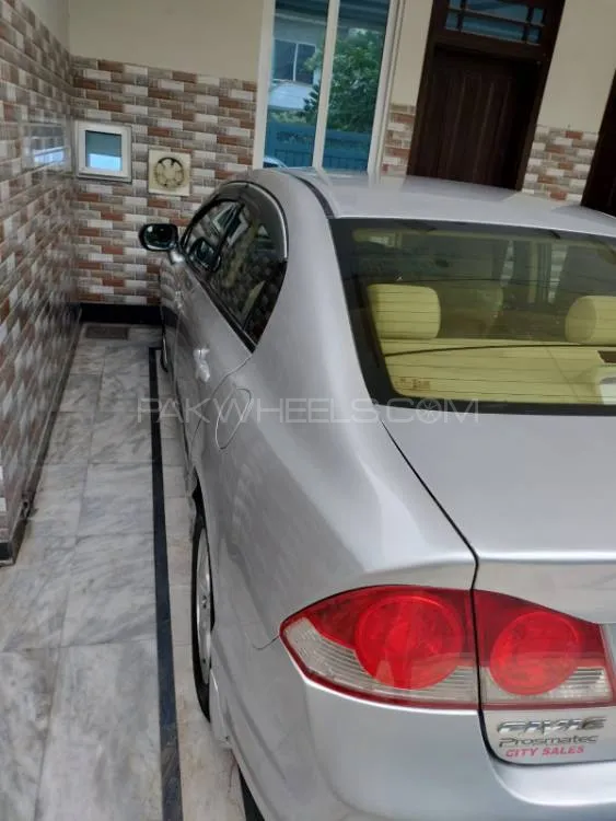 Honda Civic 2011 for Sale in Islamabad Image-1