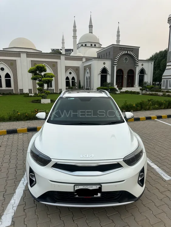 KIA Stonic 2024 for Sale in Sialkot Image-1