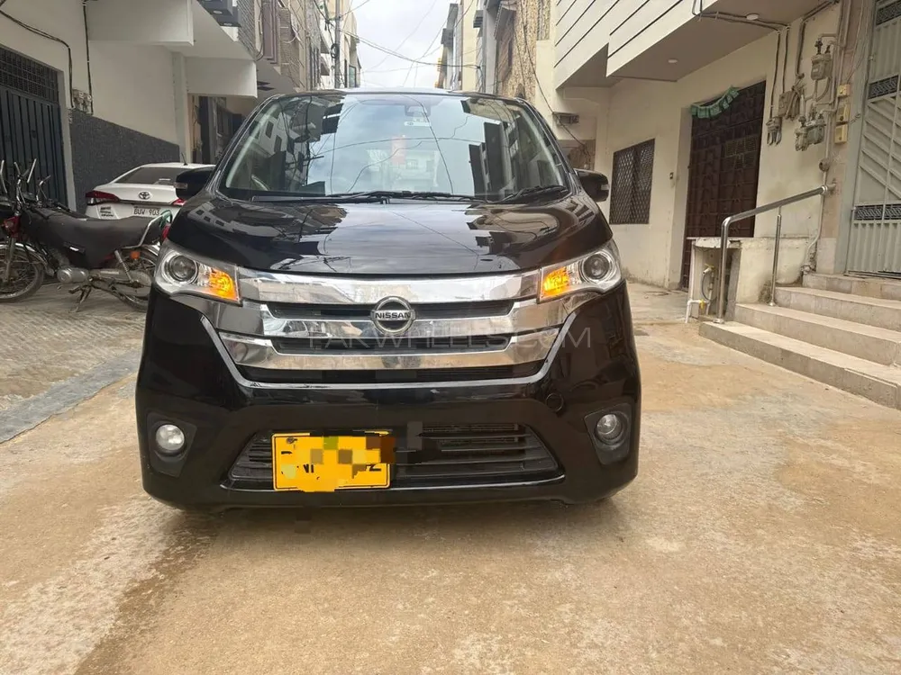 نسان ڈیز 2015 for Sale in کراچی Image-1