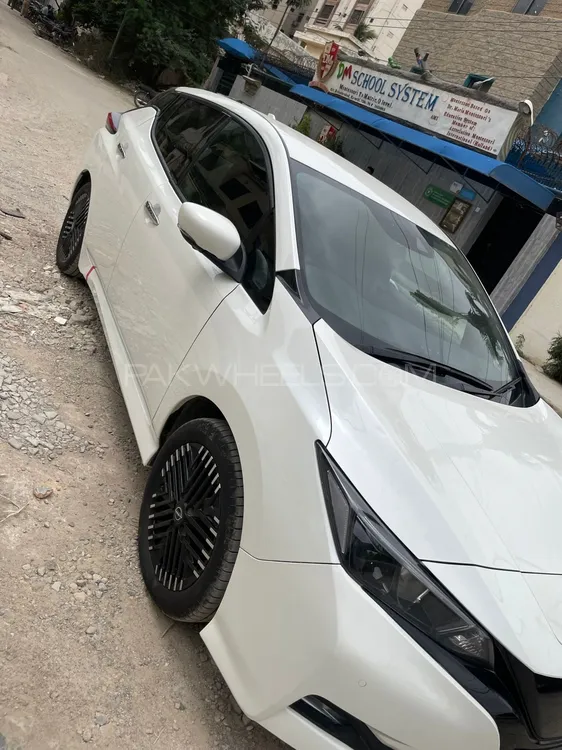 Nissan Leaf 2024 for Sale in Karachi Image-1