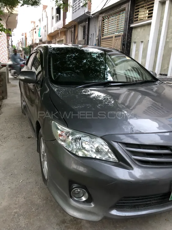 Toyota Corolla 2013 for Sale in Faisalabad Image-1