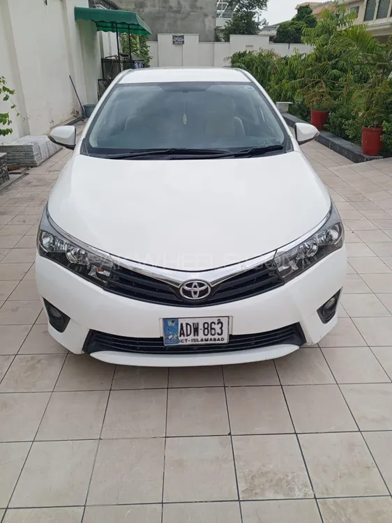 Toyota Corolla 2017 for Sale in Islamabad Image-1