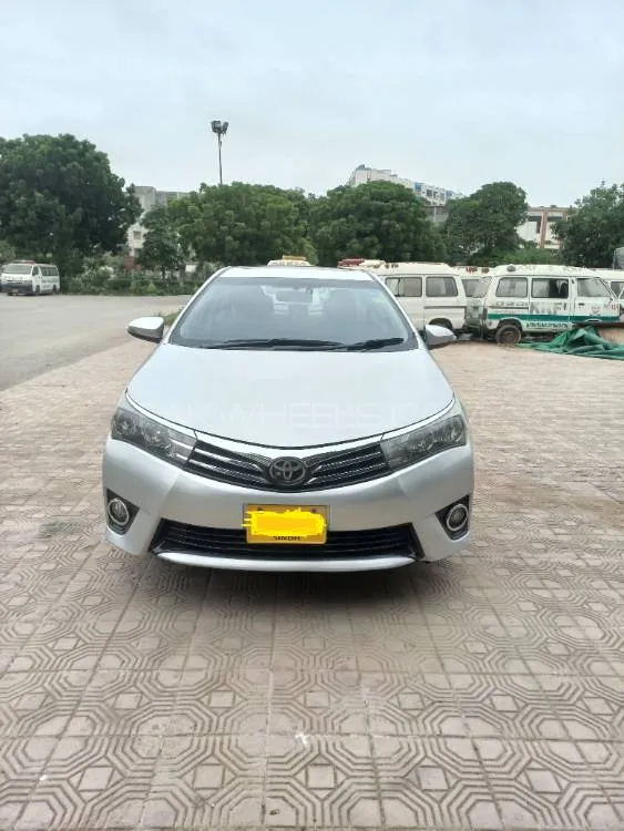 Toyota Corolla 2017 for Sale in Karachi Image-1