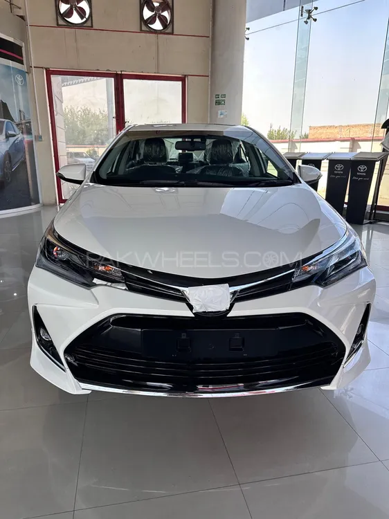 Toyota Corolla 2025 for Sale in Peshawar Image-1