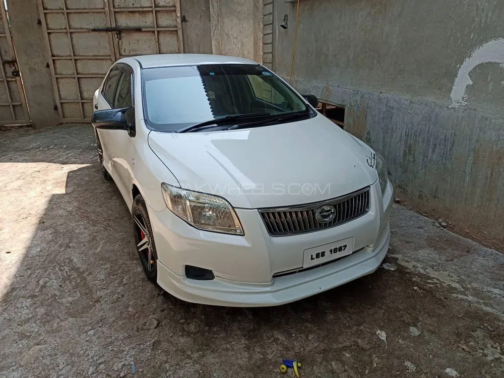 Toyota Corolla Axio 2007 for Sale in Peshawar Image-1