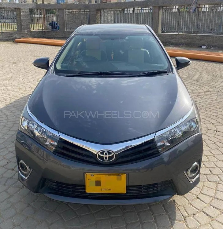 Toyota Corolla 2017 for Sale in Karachi Image-1