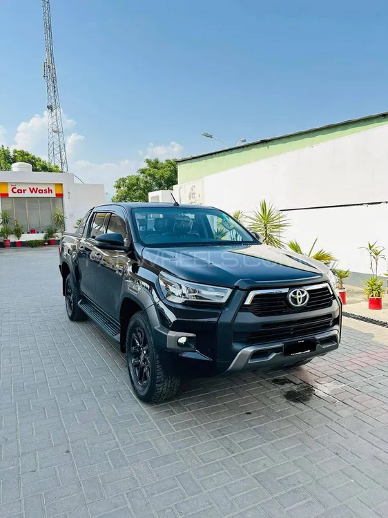 Toyota Hilux 2023 for Sale in Abbottabad Image-1