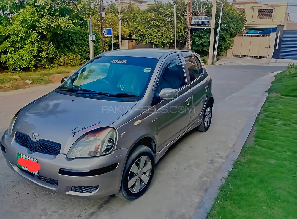 Toyota Vitz 2003 for Sale in Peshawar Image-1