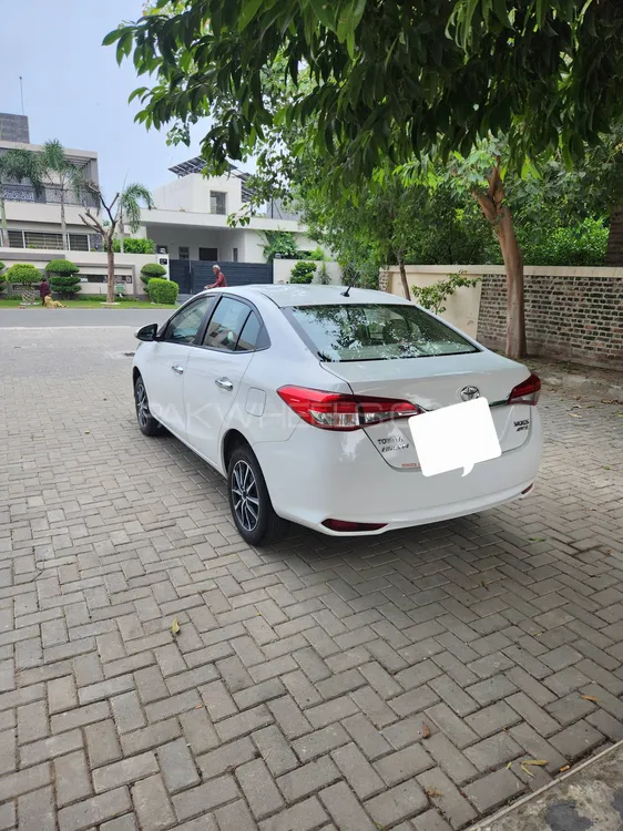 Toyota Yaris Sedan 2021 for Sale in Lahore Image-1