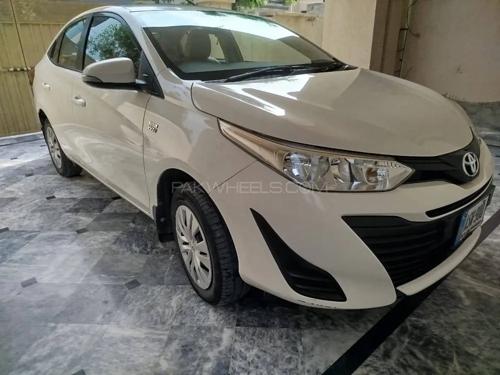 Toyota Yaris Sedan 2021 for Sale in Lahore Image-1