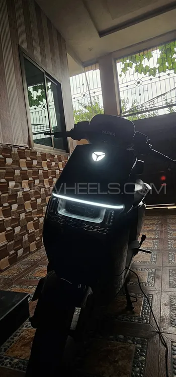 Yadea Epoc-H 2025 for Sale Image-1