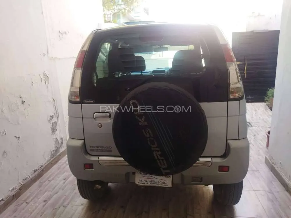 Daihatsu Terios Kid 2011 for Sale in Rawalpindi Daihatsu Terios Kid 2011 for Sale in Rawalpindi Image-3
