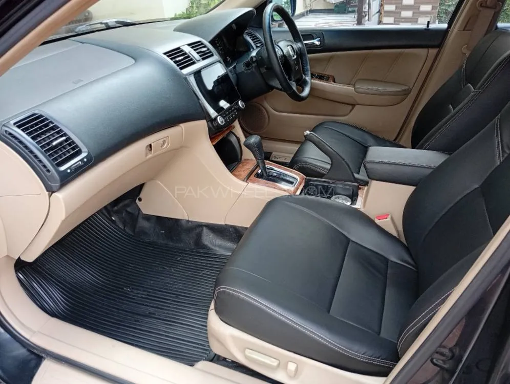 ہونڈا اکارڈ 2005 for Sale in اسلام آباد ہونڈا اکارڈ 2005 for Sale in اسلام آباد Image-11
