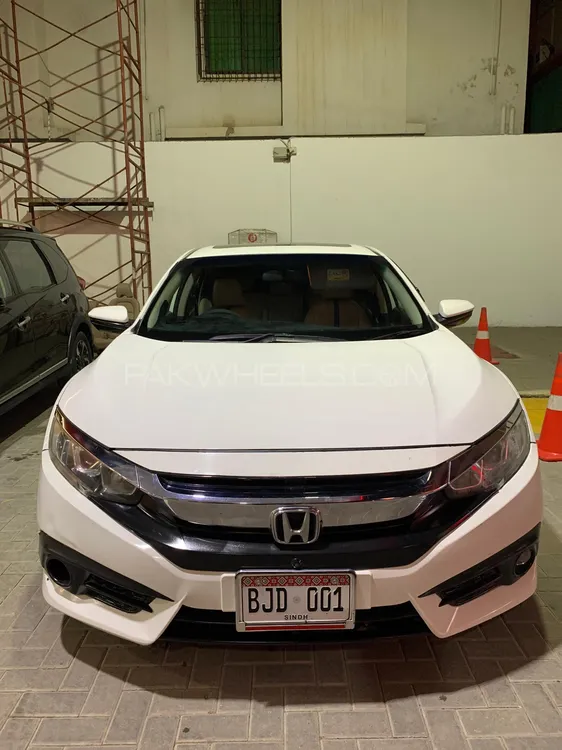 Honda Civic 2017 for Sale in Karachi Image-1