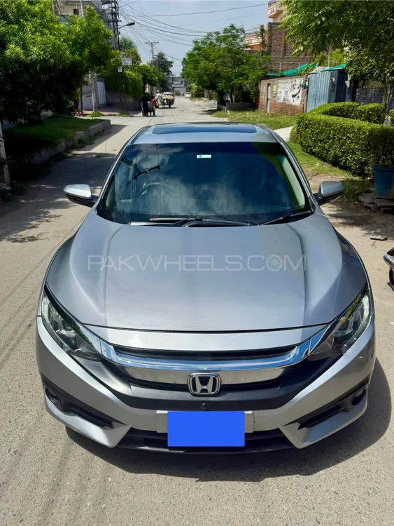 Honda Civic 2018 for Sale in Faisalabad Image-1
