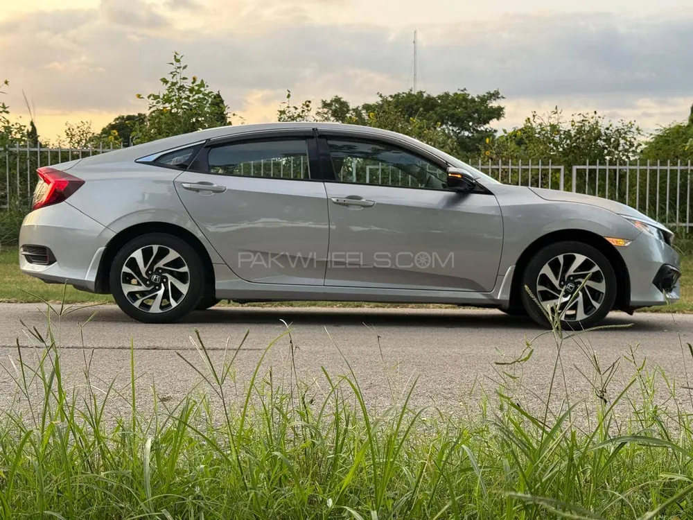 Honda Civic 2018 for Sale in Islamabad Image-1