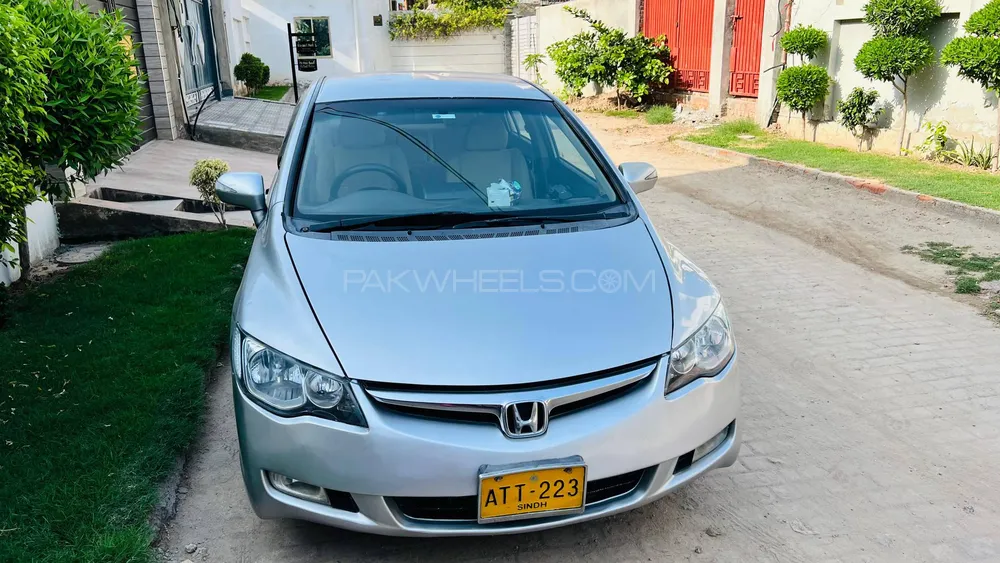 Honda Civic 2010 for Sale in Multan Image-1