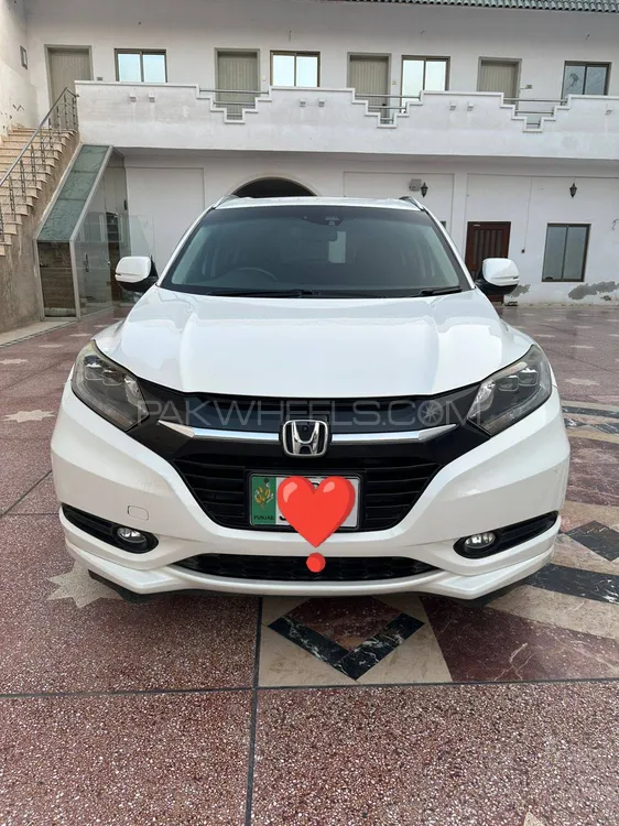 Honda Vezel 2015 for Sale in Multan Image-1