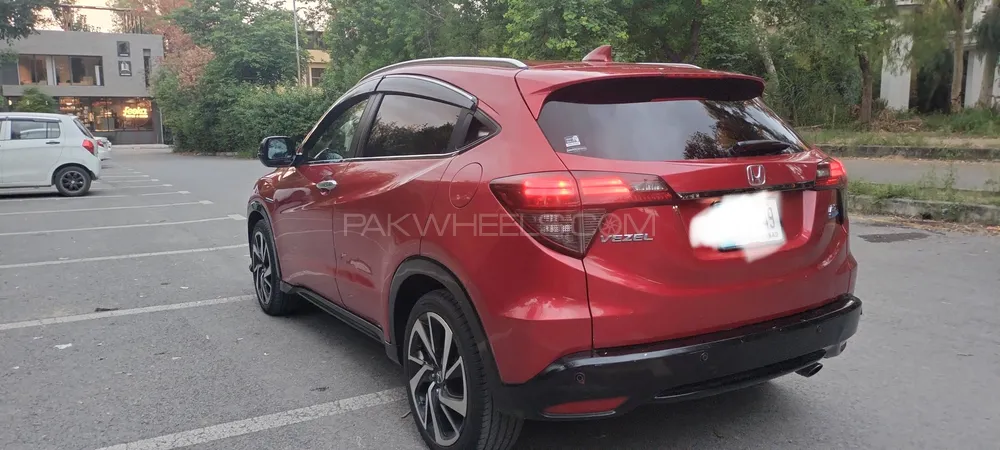 Honda Vezel 2017 for Sale in Islamabad Honda Vezel 2017 for Sale in Islamabad Image-4