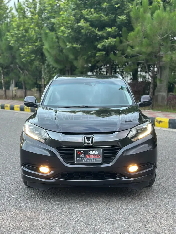 Honda Vezel 2014 for Sale in Islamabad Image-1