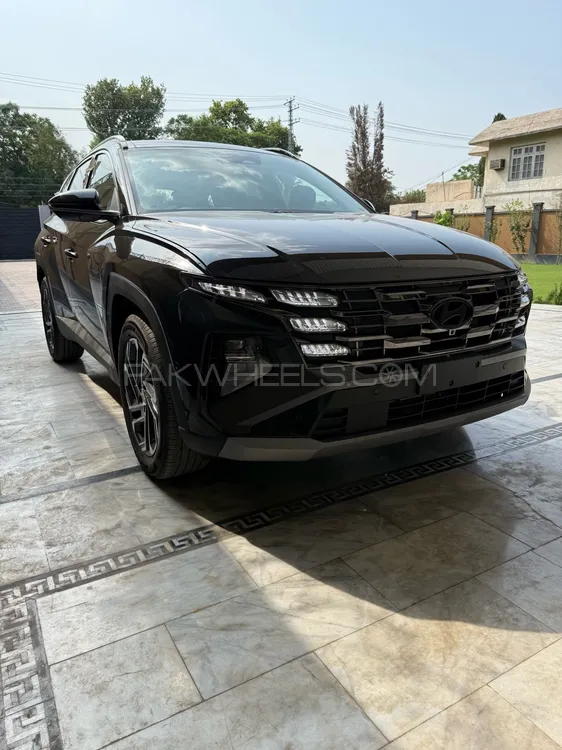 Hyundai Tucson 2025 for Sale in Peshawar Image-1