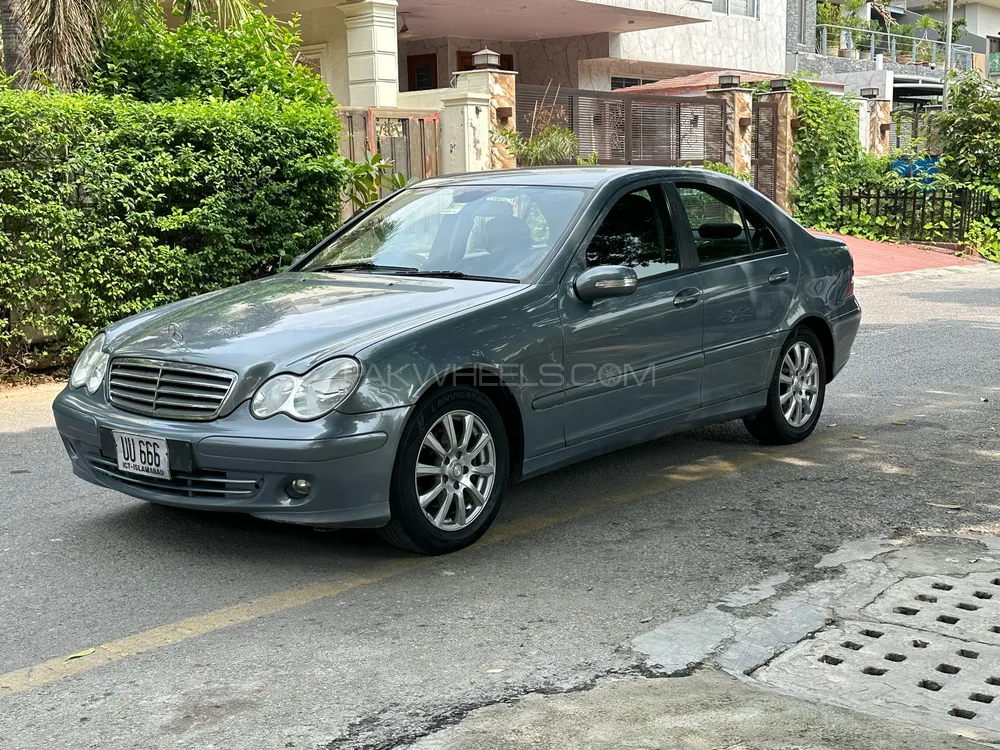 Mercedes Benz C Class 2006 for Sale in Islamabad Image-1