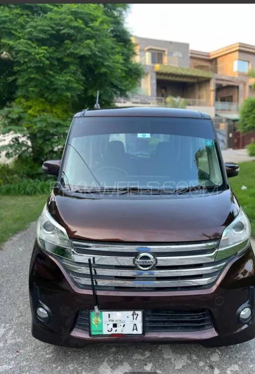 Nissan Dayz Roox 2014 for Sale in Faisalabad Image-1