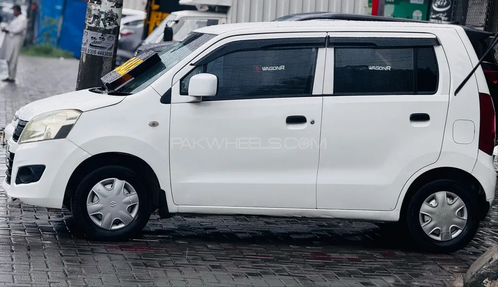 Suzuki Wagon R 2017 for Sale in Lahore Image-1