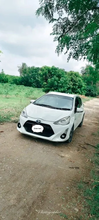 Toyota Aqua 2015 for Sale in Karachi Image-1
