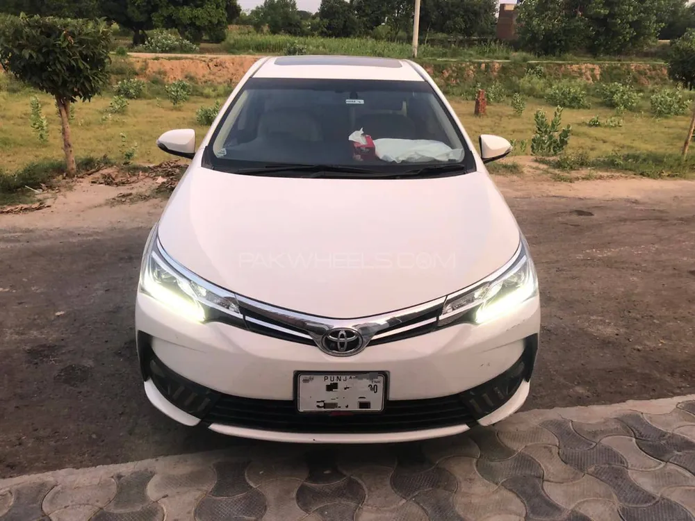Toyota Corolla 2020 for Sale in Faisalabad Image-1