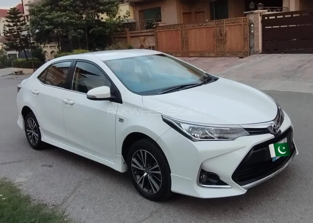 Toyota Corolla 2022 for Sale in Islamabad Image-1
