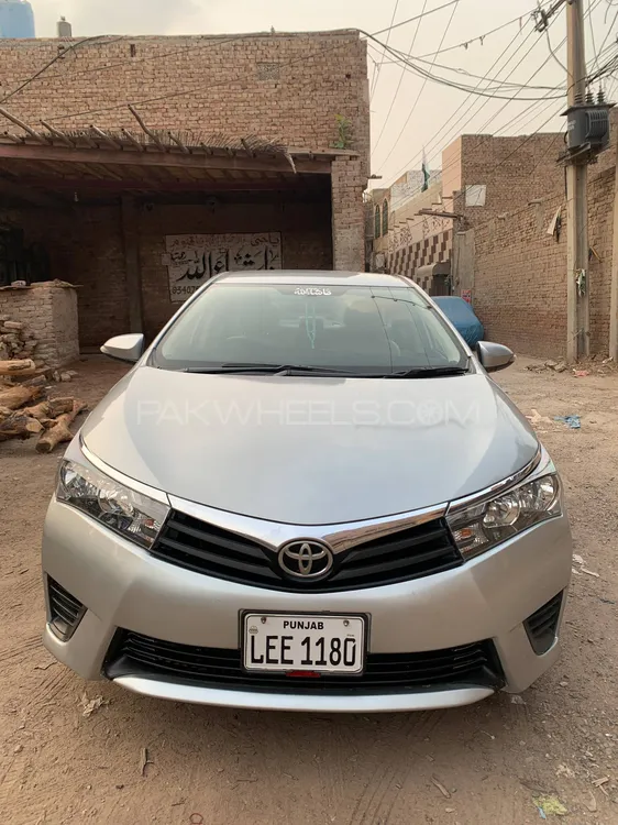 Toyota Corolla 2015 for Sale in Jhang Image-1