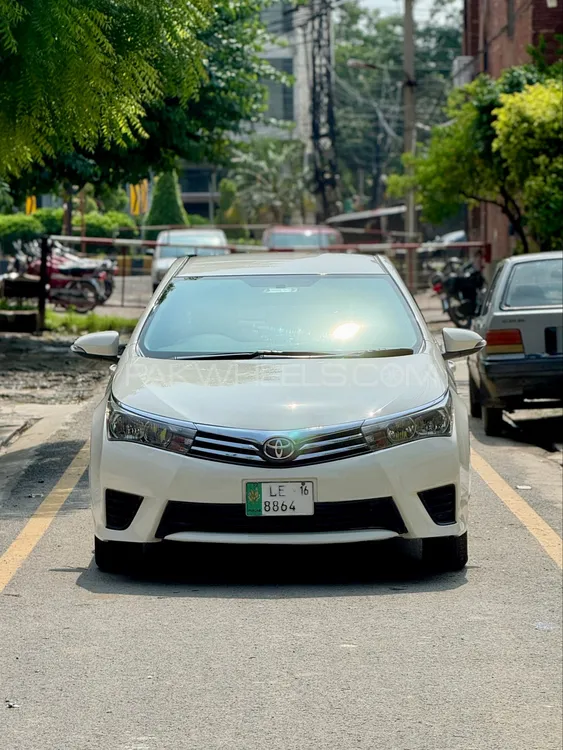 Toyota Corolla 2015 for Sale in Lahore Image-1