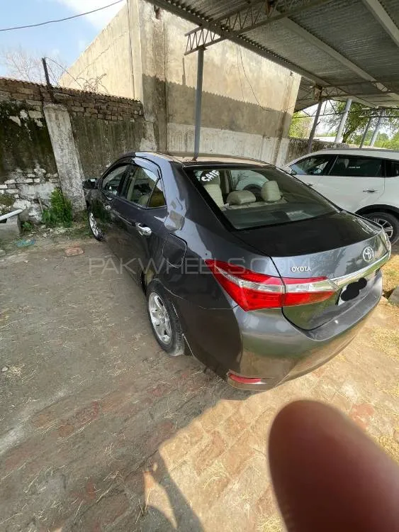 Toyota Corolla 2016 for Sale in Islamabad Image-1