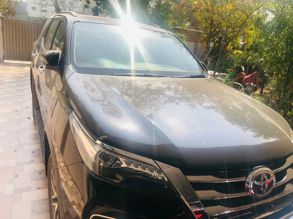 Toyota Fortuner 2019 for Sale in Lahore Image-1