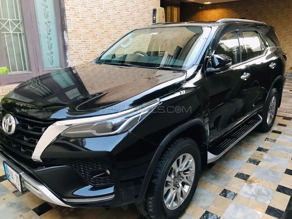 Toyota Fortuner 2022 for Sale in Lahore Image-1