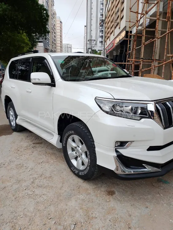 Toyota Prado 2017 for Sale in Karachi Image-1