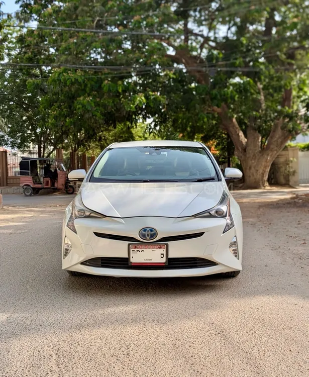 Toyota Prius 2015 for Sale in Karachi Image-1