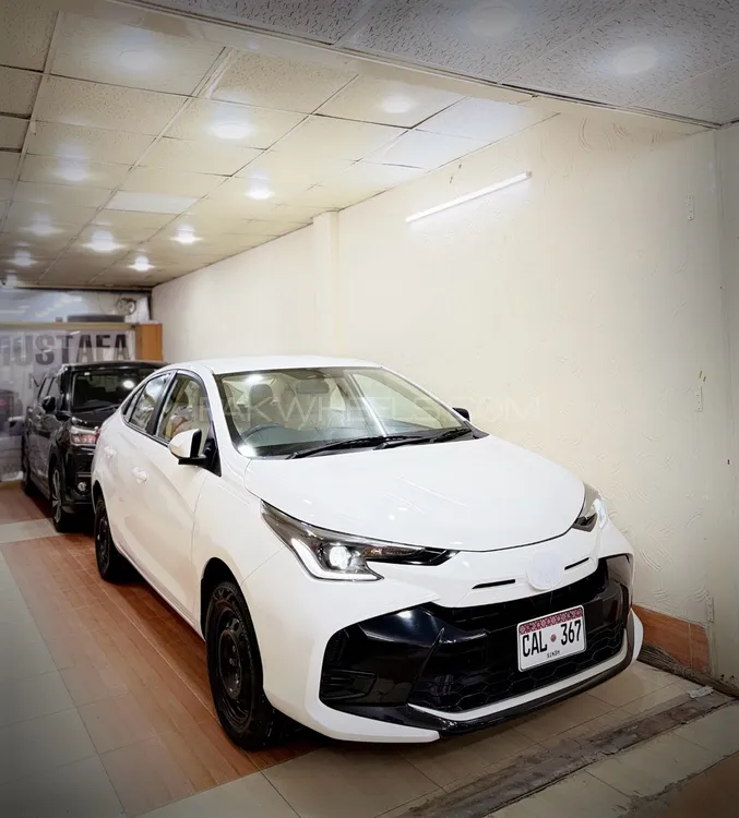 Toyota Yaris Sedan 2024 for Sale in Hyderabad Image-1