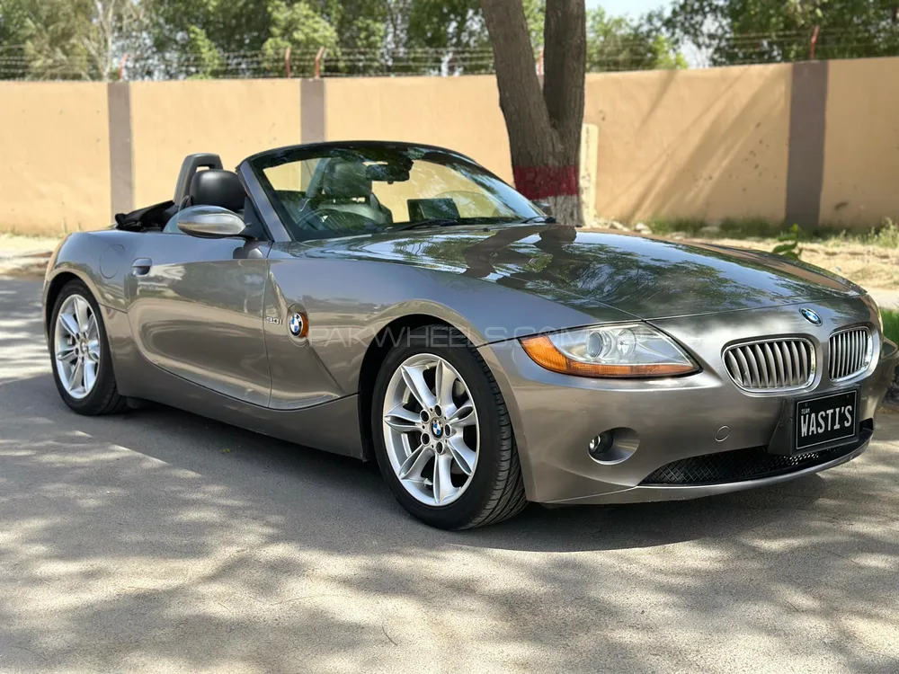 BMW Z4 2004 for Sale in Lahore Image-1