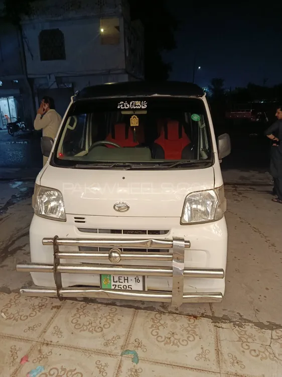 Daihatsu Hijet 2011 for Sale in Lahore Image-1