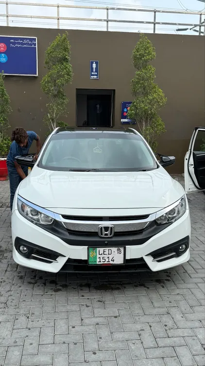 Honda Civic 2018 for Sale in Lahore Image-1