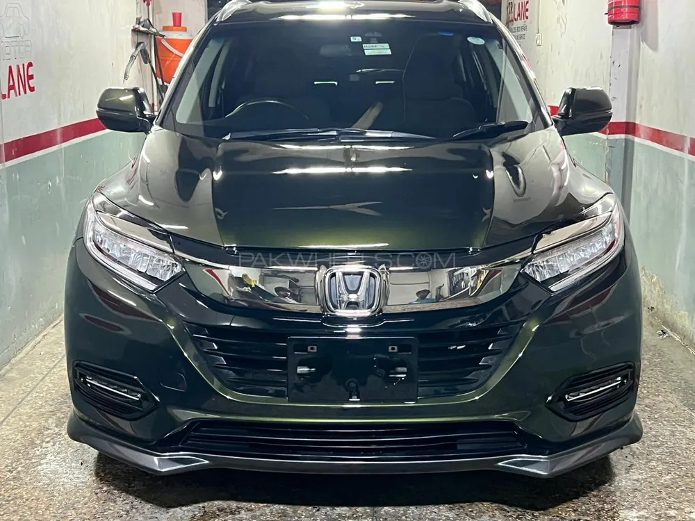 Honda Vezel 2014 for Sale in Karachi Image-1
